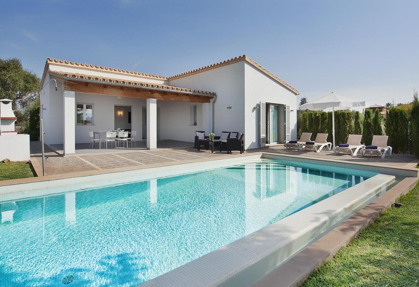 Verger Almadrava Villa *
